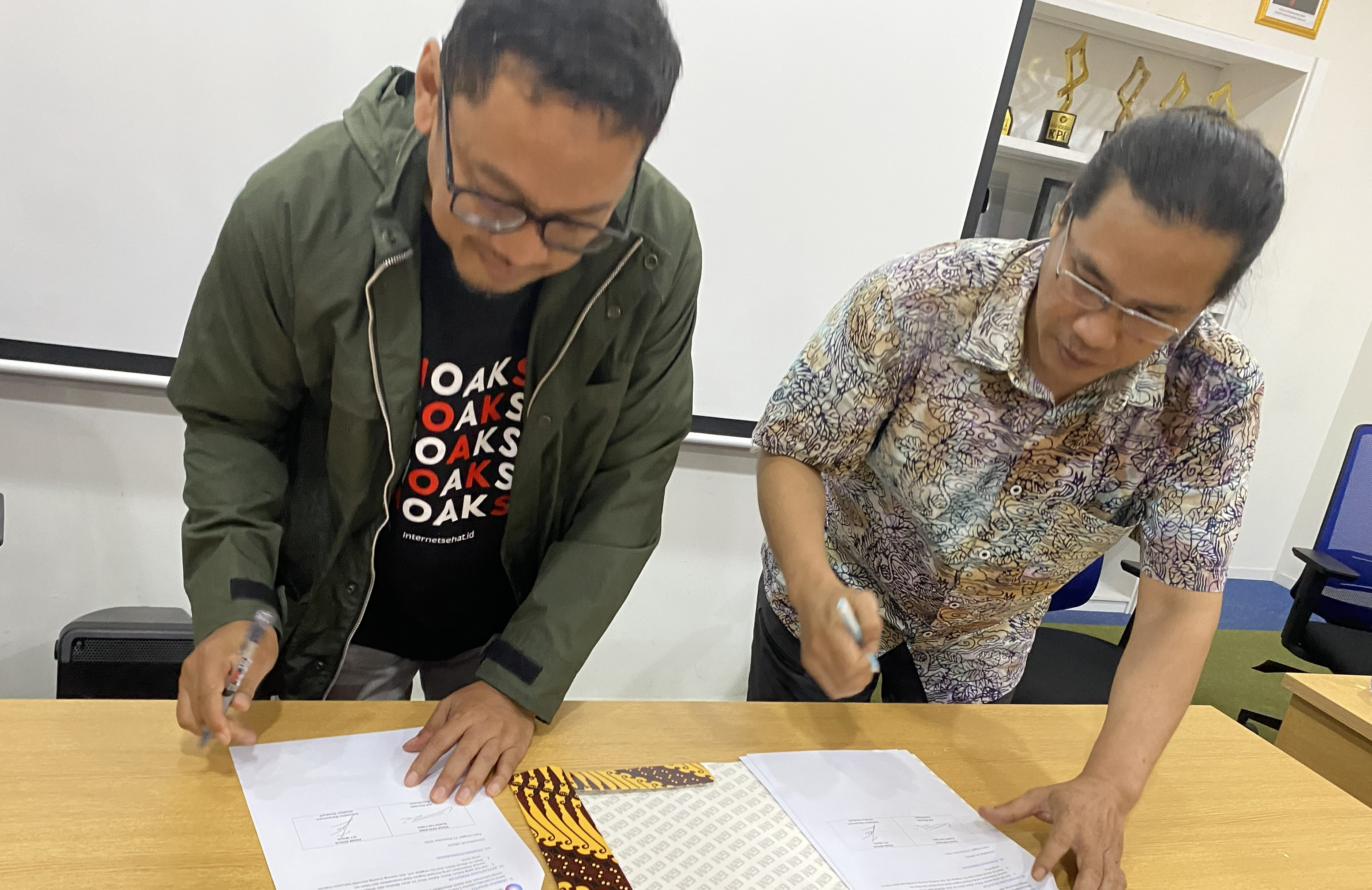 Koalisi Cek Fakta dan ICT Watch Manfaatkan AI “Galifakta” untuk Lawan Disinformasi Digital di Indonesia