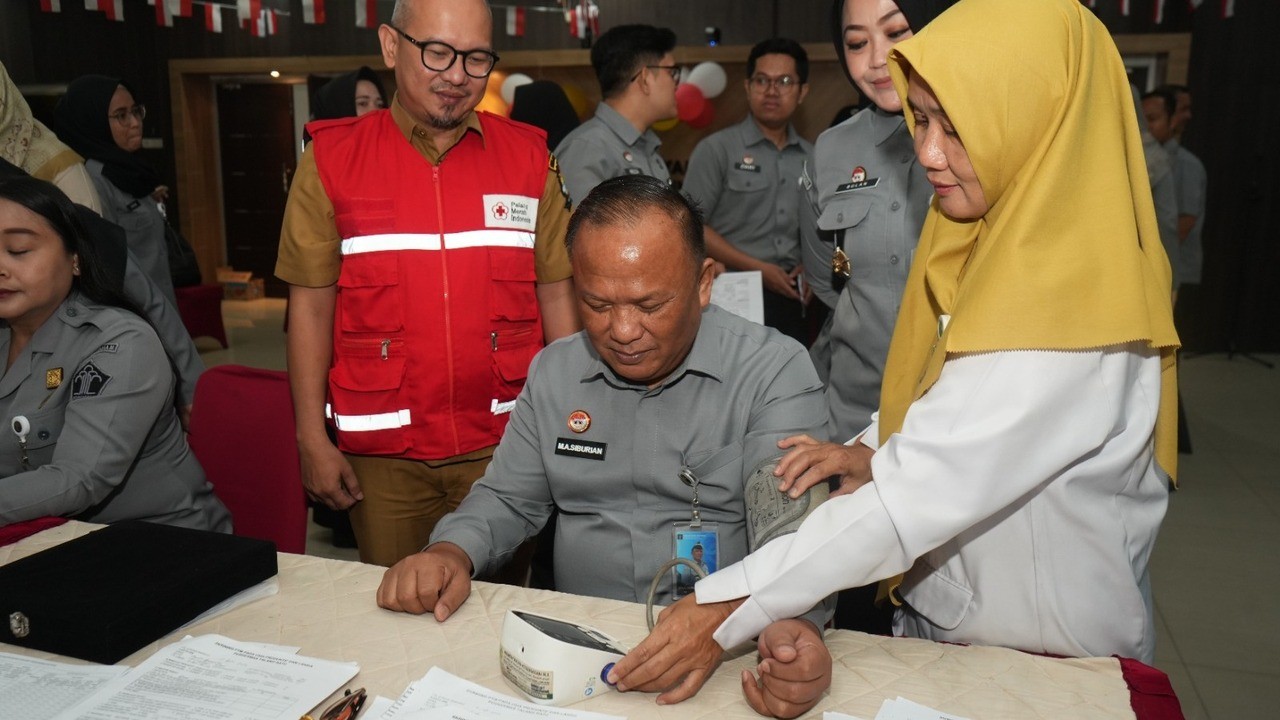 Sambut Hari Pengayoman ke-81, Kemenkum Sumsel Gelar Donor Darah dan Cek Kesehatan