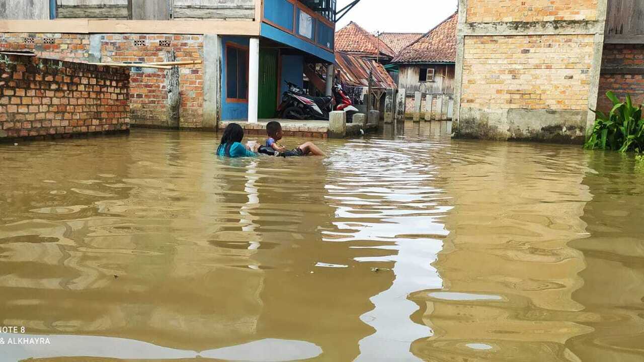 Banjir tak Kunjung Surut, Warga Payuputat Terdampak Banjir Mulai Mengeluh