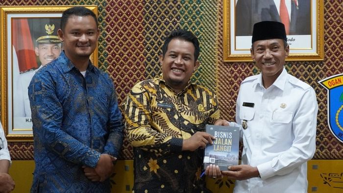 Tingkatkan Minat Baca, Pemkab OKI-Perpusnas Bagikan Ribuan Buku Gratis 