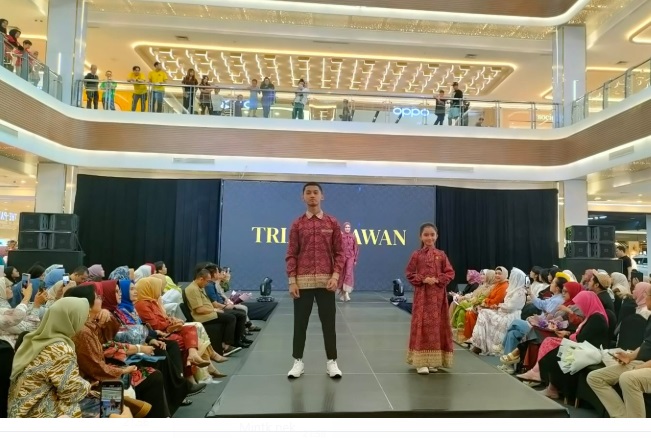 Cantik & Nyaman! Koleksi Terbaru Ampera Musi dari Rumah Busana Tria, Siap Menyambut Lebaran