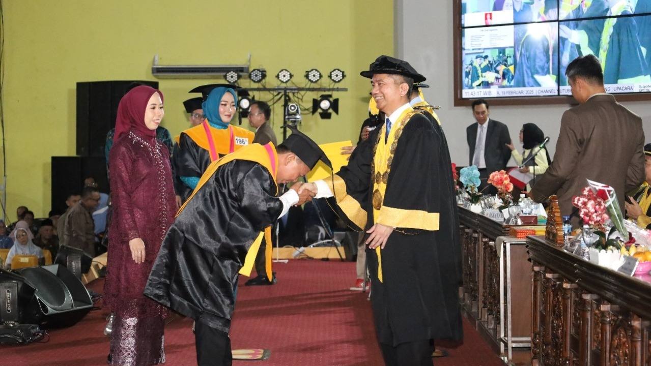 Wisuda Ke-176 UNSRI Diikuti oleh Sejumlah Tokoh, Rektor Unsri Ungkap Hal Ini