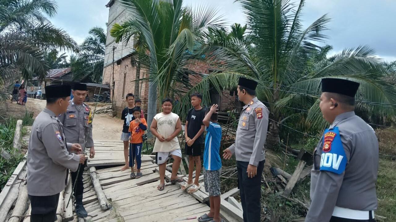 Polres Muba dan PT MBJ Bangun Jembatan Besi Kokoh Penghubung Bayung Lencir–Mendis dalam 4 Hari