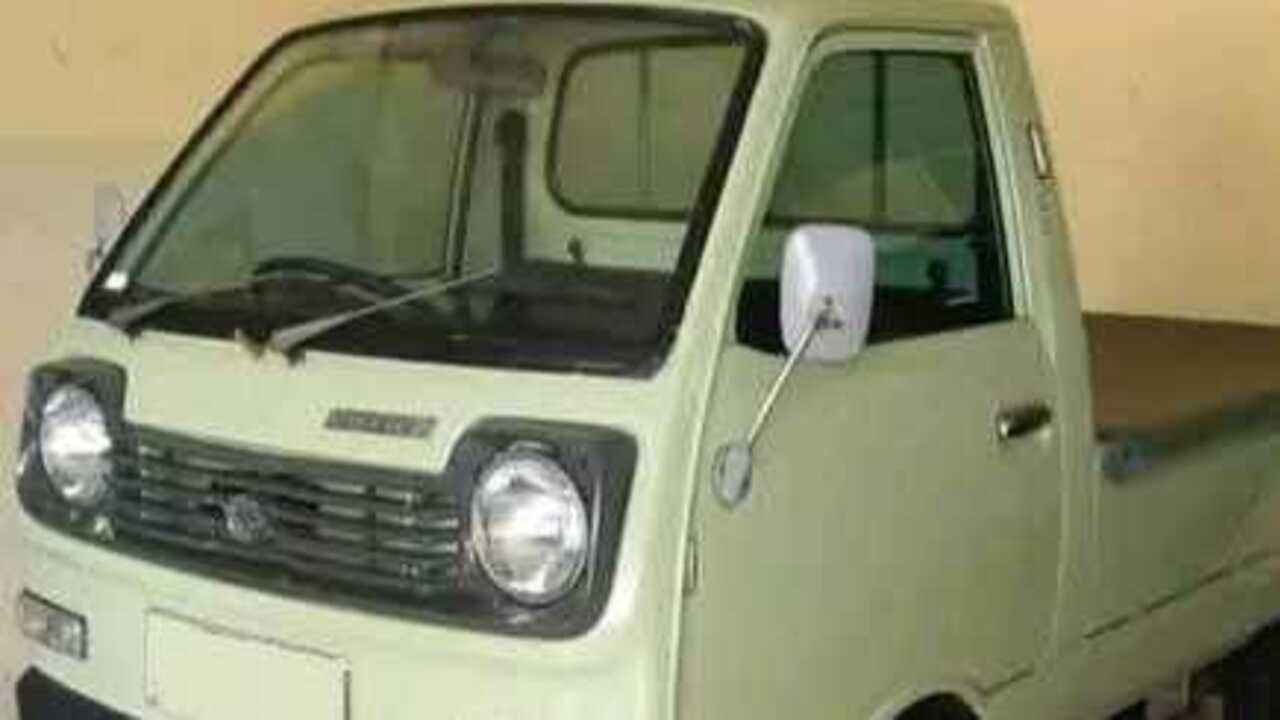 Tuyul Beroda Empat: Nostalgia Manis Bersama Daihatsu S38 Tahun 70-an.