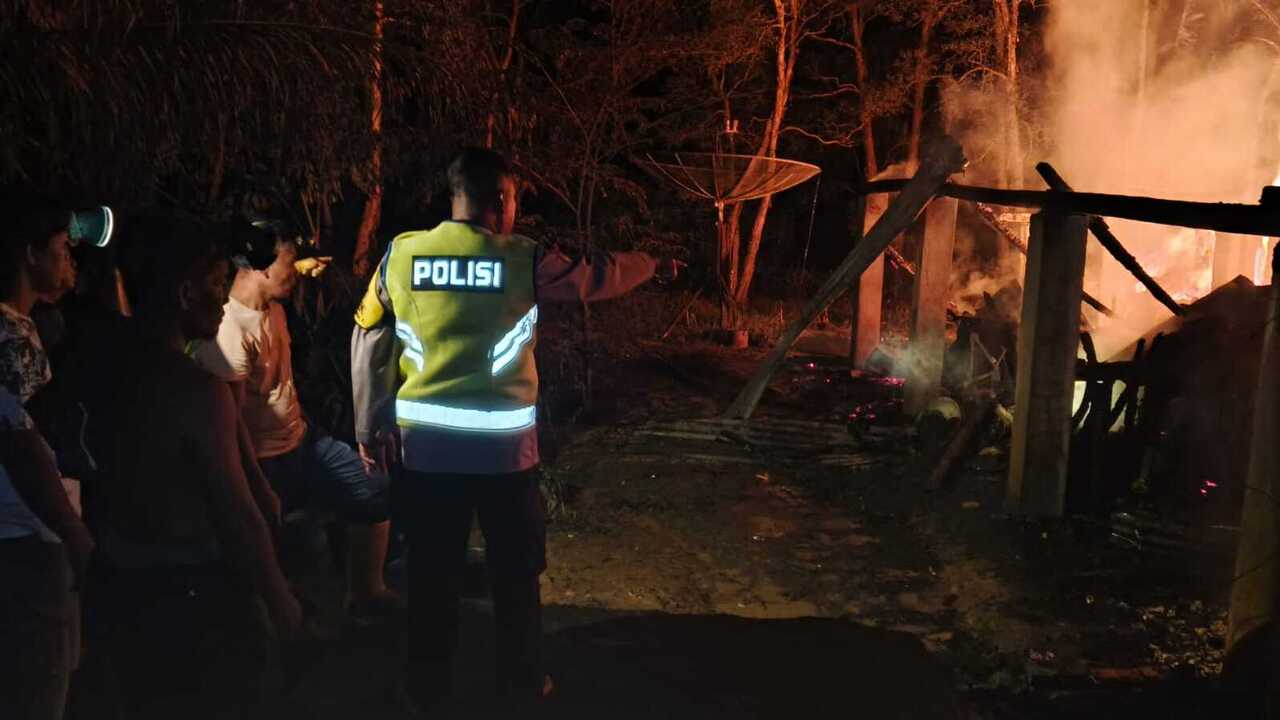 Satu Rumah di OKUT Habis Terbakar, 4 anak Tewas
