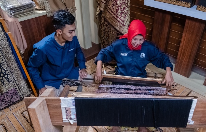 Perkuat Ekonomi Lokal Melalui Lima Program Padat Karya Unggulan PTBA