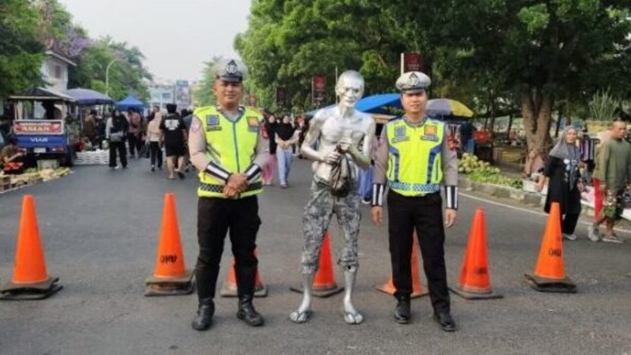 CFD Baturaja Dikawal, Pengendara Tanpa Helm Ditegur