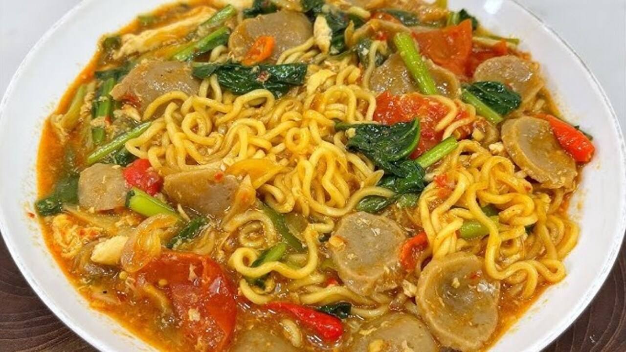 Mie Nyemek : Kuliner Khas Jawa yang Menggoda Lidah dan Hati
