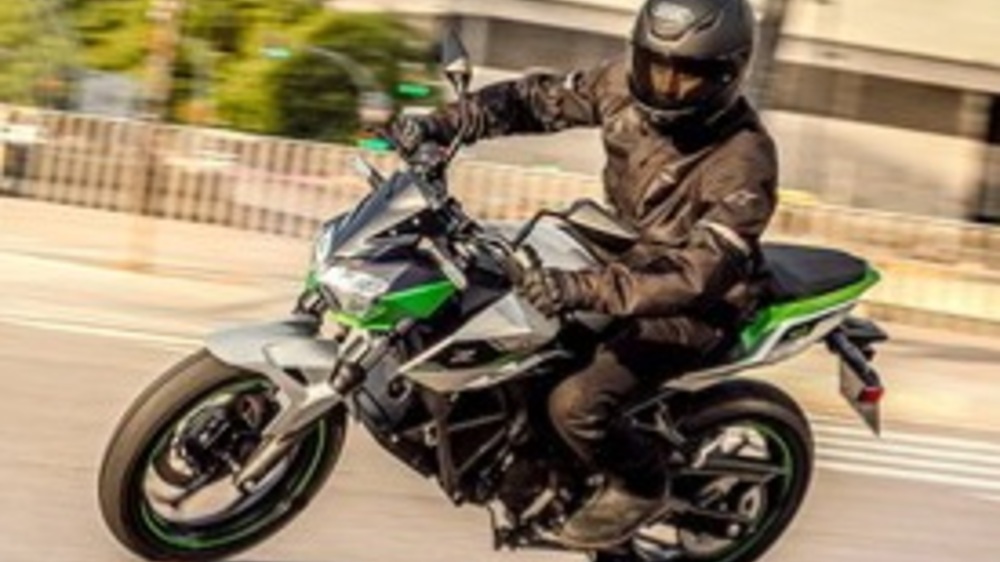 Bisa Ngacir 110 Km per Jam Motor Kawasaki  Z E1 Bisa Tempuh Jarak Memuaskan