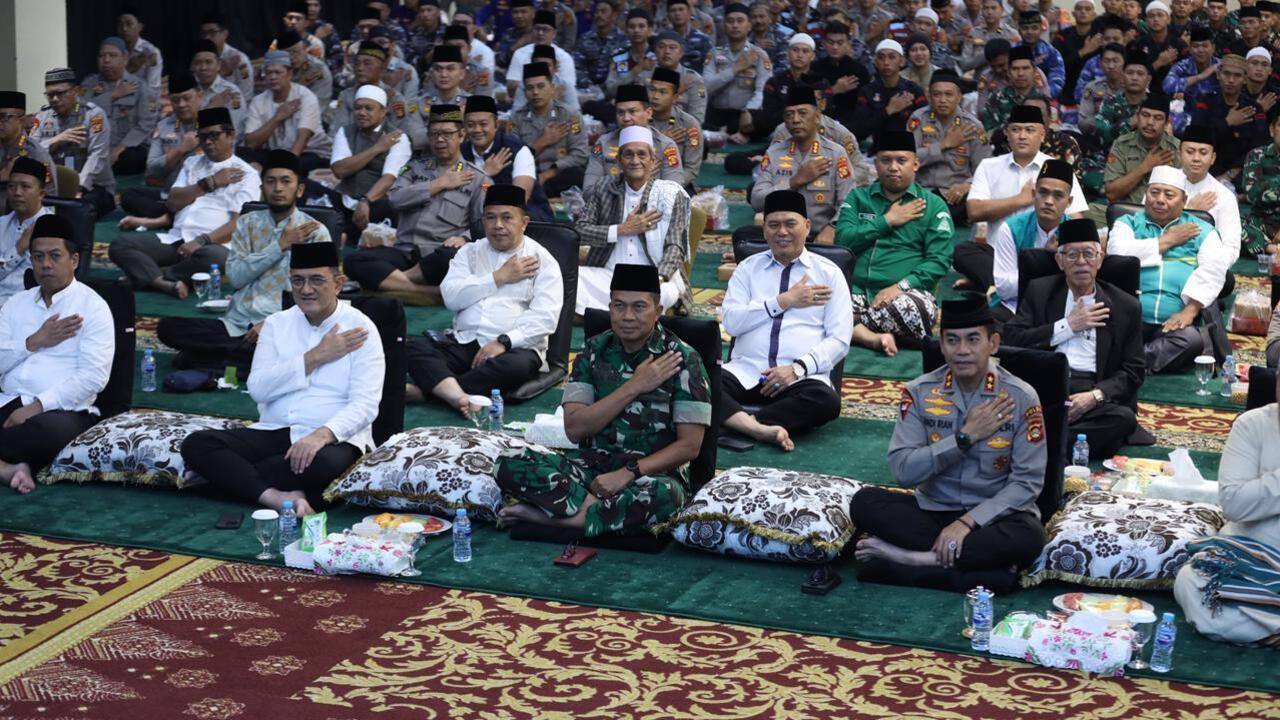 Polda Sumsel Gelar Maulid Nabi, Sekda Edward Candra Tekankan Harmoni dan Persatuan