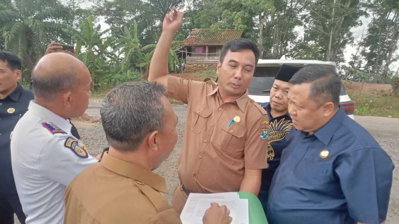 Dewan Sesalkan Pemerintah Kecolongan, Temukan Jalan Crossing Tidak Memiliki Izin  Jangan Mengeluarkan Izin