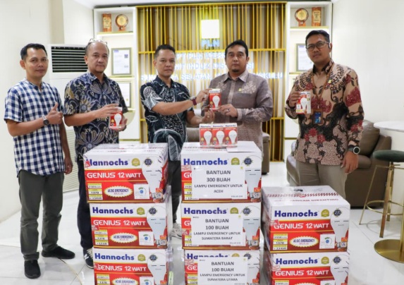 PLN UID S2JB Kirim Bantuan 500 Lampu Emergency untuk Bantu Warga Terdampak Banjir dan Longsor di Aceh, Sumut d