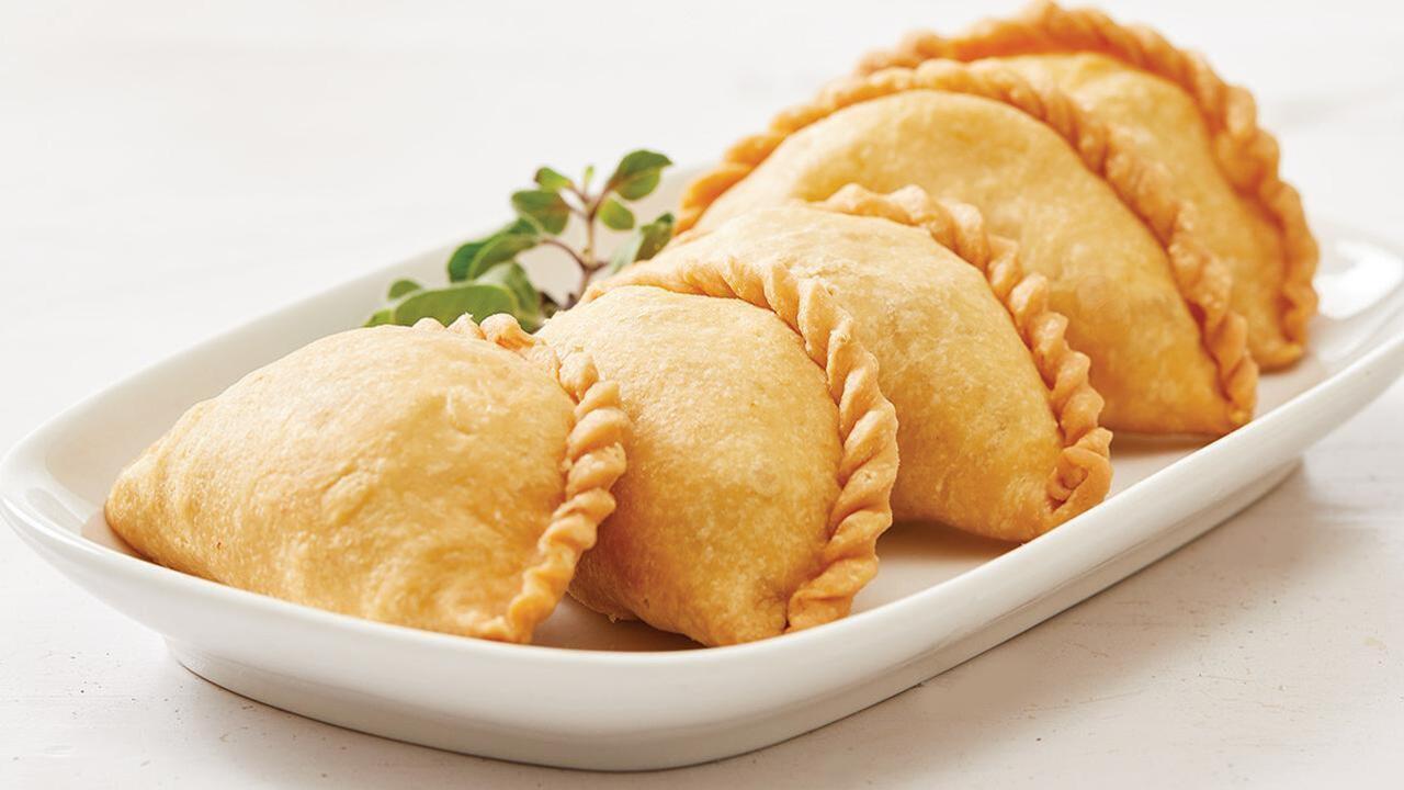 Pastel, Jajanan Klasik yang Tetap Bertahan di Tengah Tren Kuliner Modern