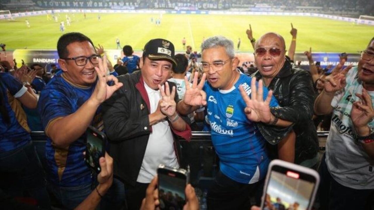 Persib Juara Lagi! Pesan Farhan untuk Bobotoh: Pawai Mangga, Tapi Hati-Hati!