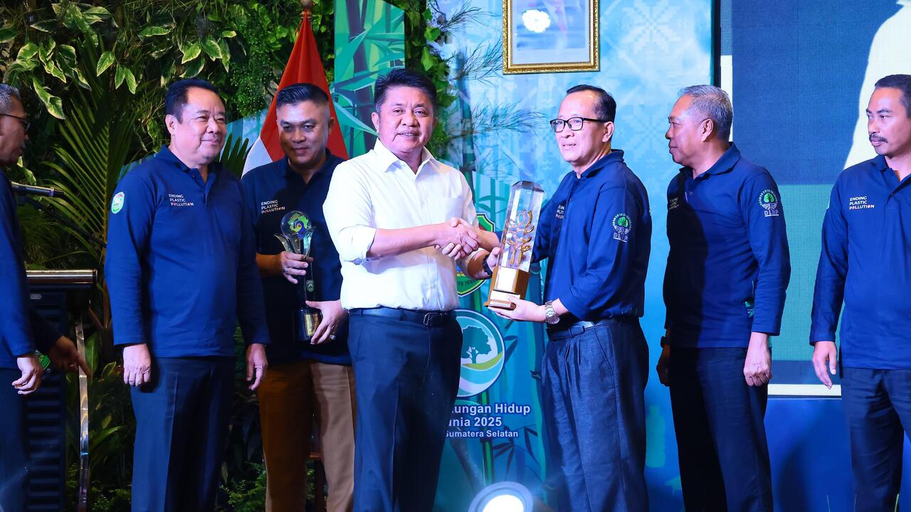 Gubernur Herman Deru Ajak Semua Pihak Bangun Kesadaran Kolektif Kurangi Polusi Plastik