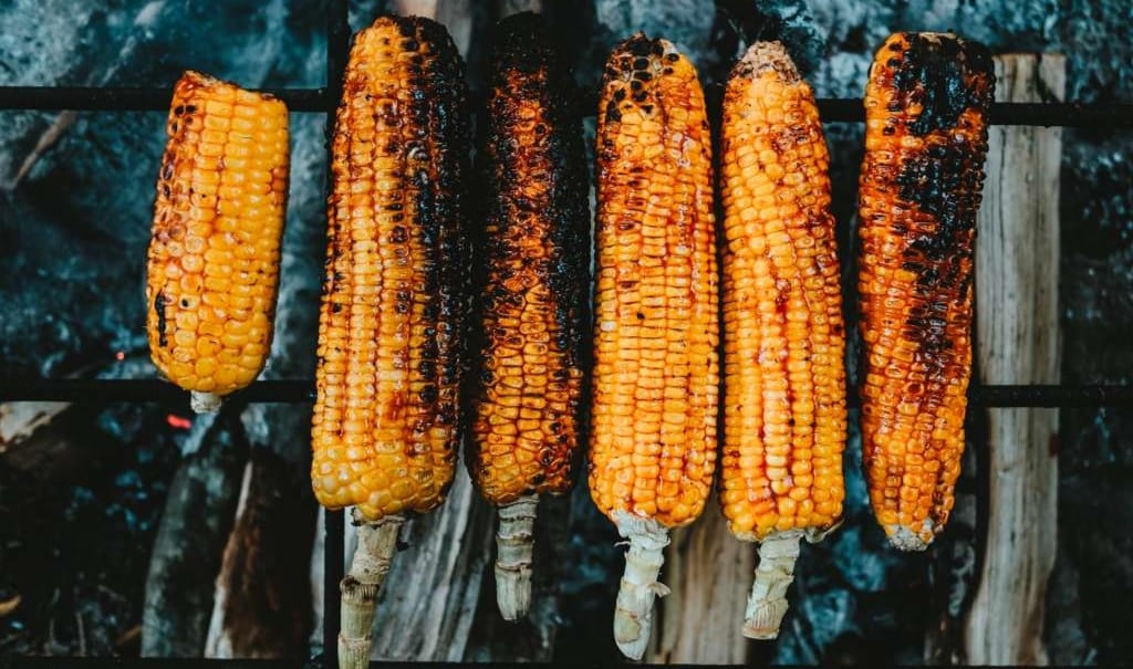  Menikmati Kelezatan dan Kemesraan Bersama Keluarga dan Teman di Malam Tahun Baru, Jangan Lupa 6 Makanan Ini