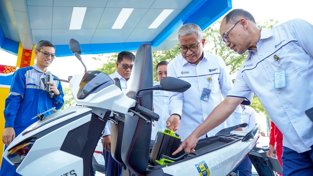 Dukung Green Energy, Pusri Launching Renewable Energy Charging Station