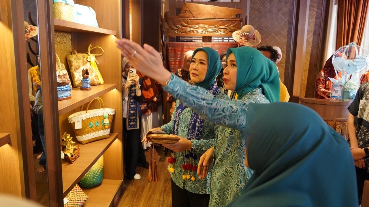 Galeri Dekranasda OKI, Ruang Baru Menikmati Wastra dan Kriya Lokal