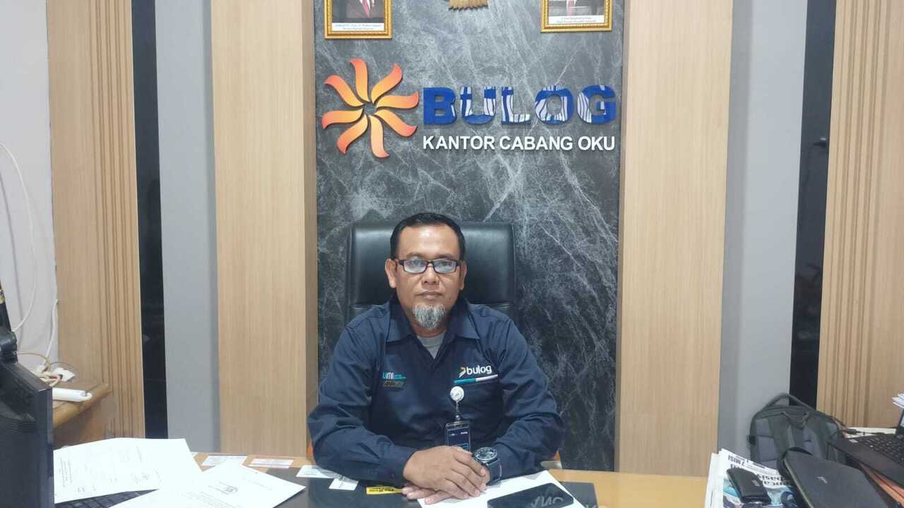 Bulog Distribusikan Beras SPHP Ke Pedagang di OKU