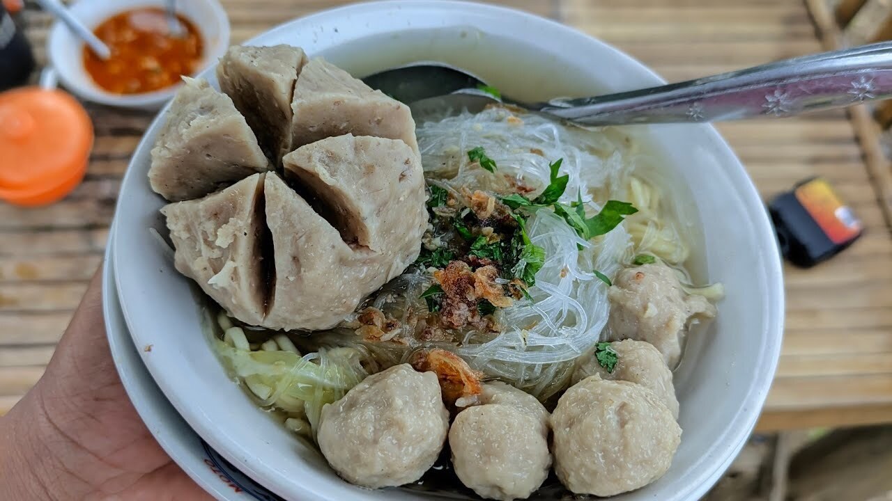 Bakso Urat, Kuliner Favorit yang Tak Lekang oleh Waktu