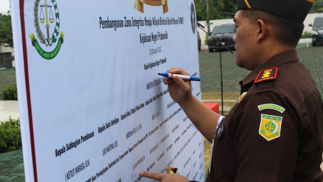 Menuju WBBM, Kejari Prabumulih Gelar Apel Penandatangan Komitmen dan Fakta Integritas