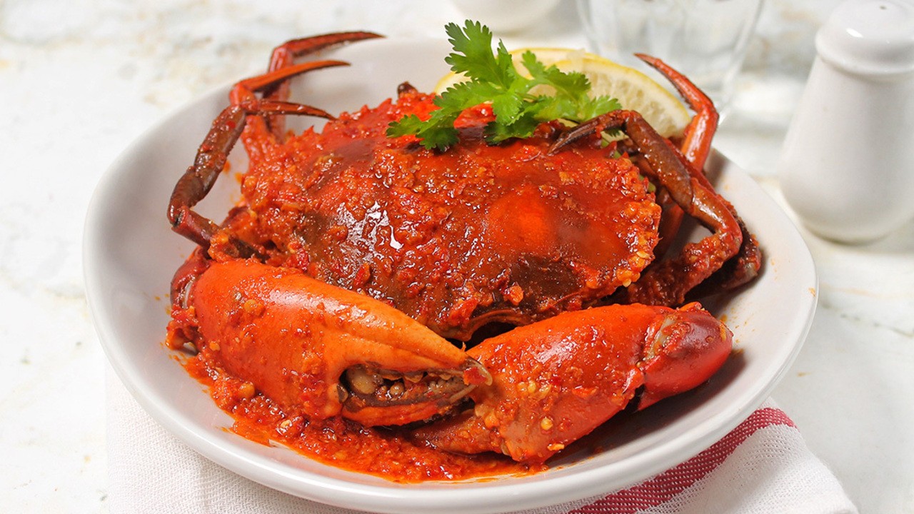Sensasi Pedas Gurih dalam Seporsi Kepiting Saus Cili yang Menggoda Selera