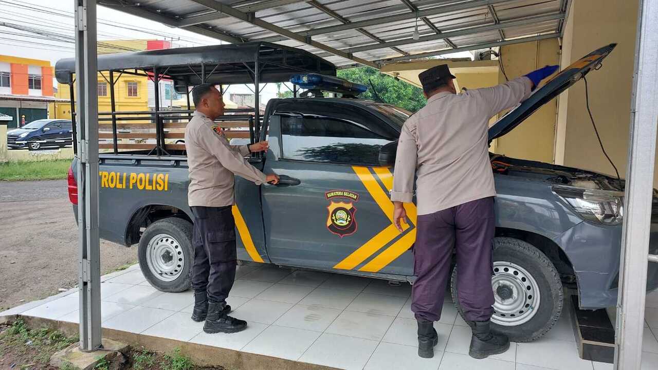 Optimalkan Keamanan, Kapolsek Indralaya Cek Kesiapan Kendaraan Patroli 