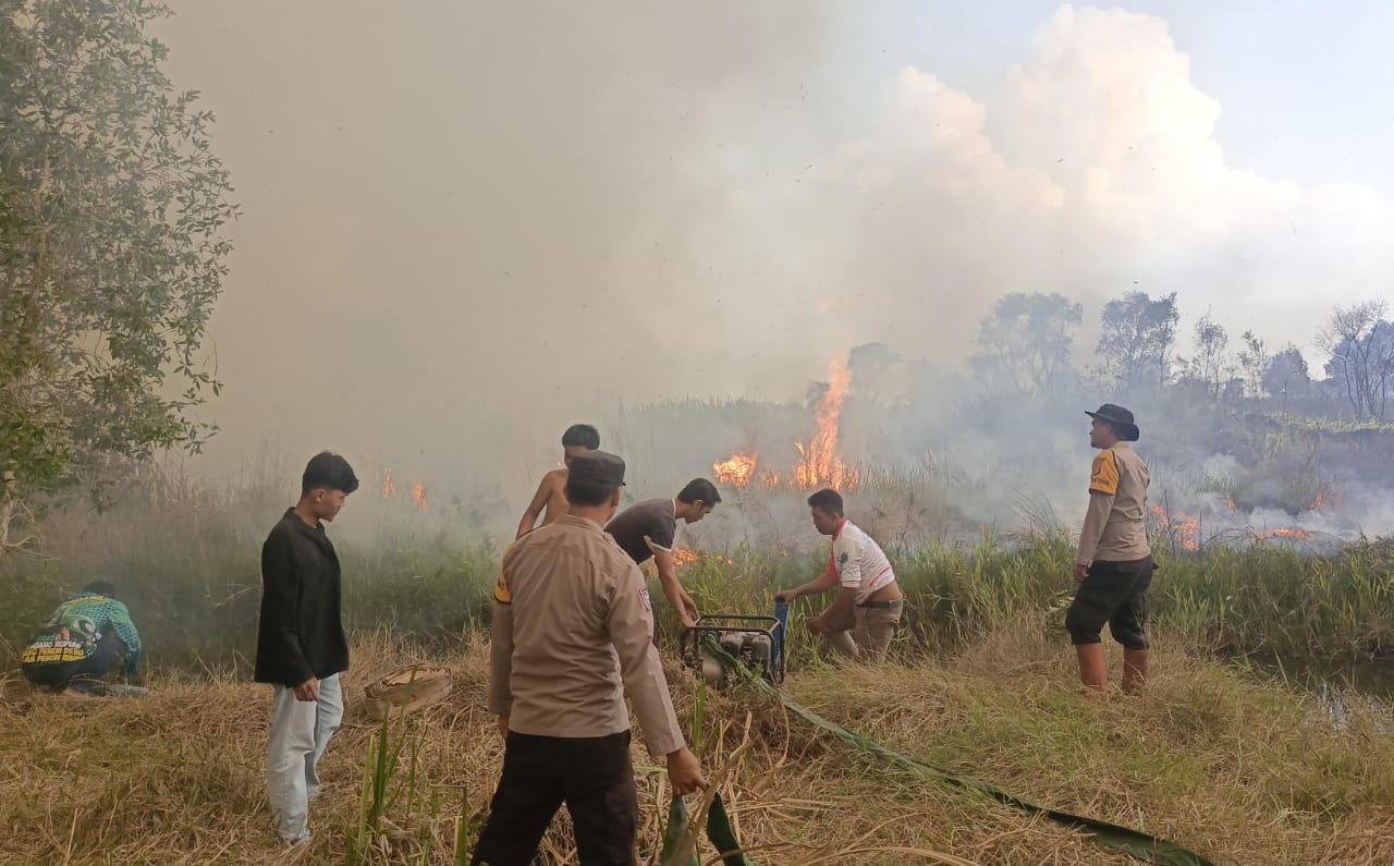 Karhutla Menyasar Lahan Warga Semi Gambut di Desa Kelampaian Ogan Ilir
