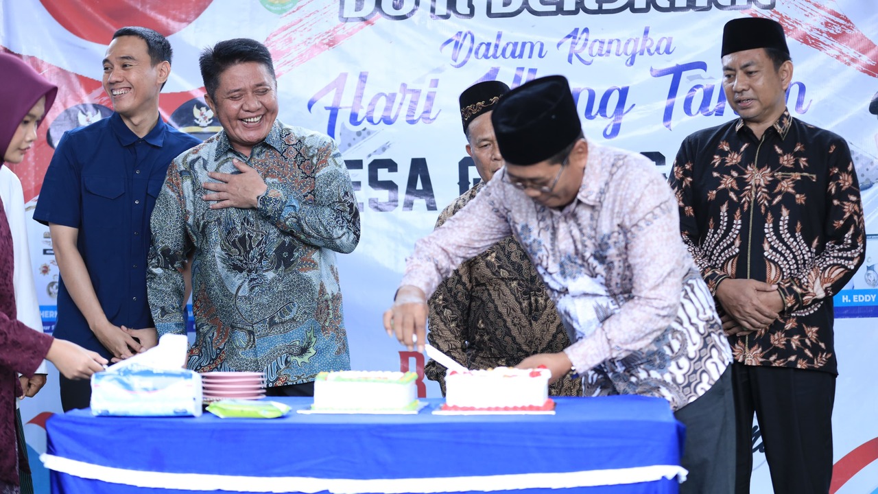 HUT ke-40 Desa Gedung Rejo: Gubernur Herman Deru Ajak Warga Introspeksi dan Bangun Desa Bersama