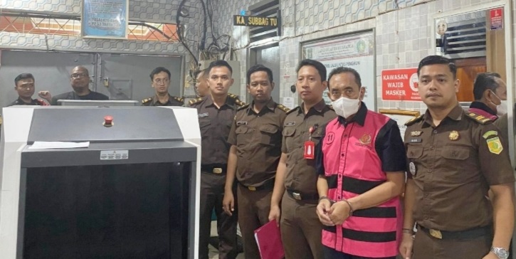 Kabid SMA Disdik Sumsel Joko Edi Purwanto Ditahan Kejari OKU Selatan Kasus Dugaan Korupsi