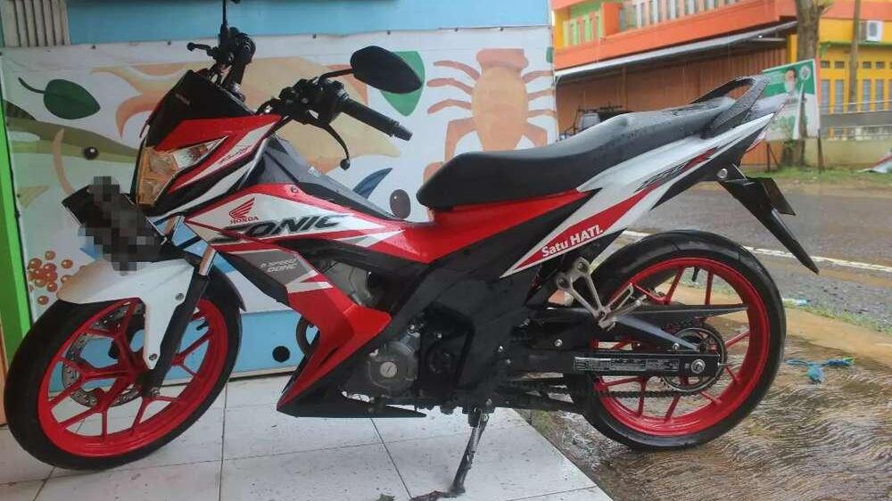 Honda Sonic 2020: Skuter Sporty yang Menawarkan Performa dan Desain Menawan