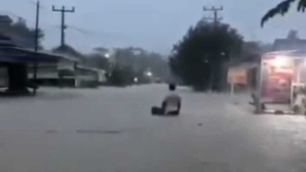 ‎Banjir Landa OKUT, Warga Desak Keseriusan Pemkab Perbaiki Infrastruktur Sungai