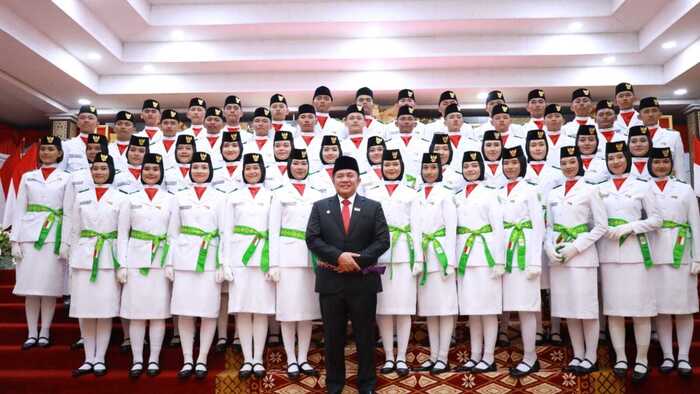 Gubernur Herman Deru Resmi Kukuhkan 50 Anggota Paskibraka Provinsi Sumsel Tahun 2023