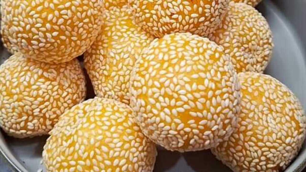 Onde-Onde Labu Kuning dengan Isian Kacang Ijo: Inovasi Kuliner Tradisional yang Lezat dan Sehat