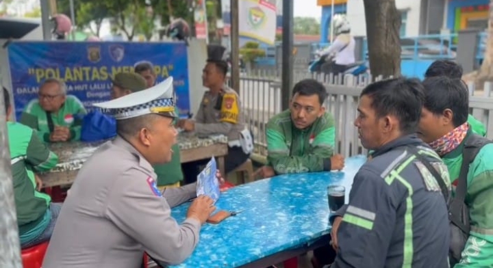 Polantas Ngopi Bareng Ojol  Muara Enim