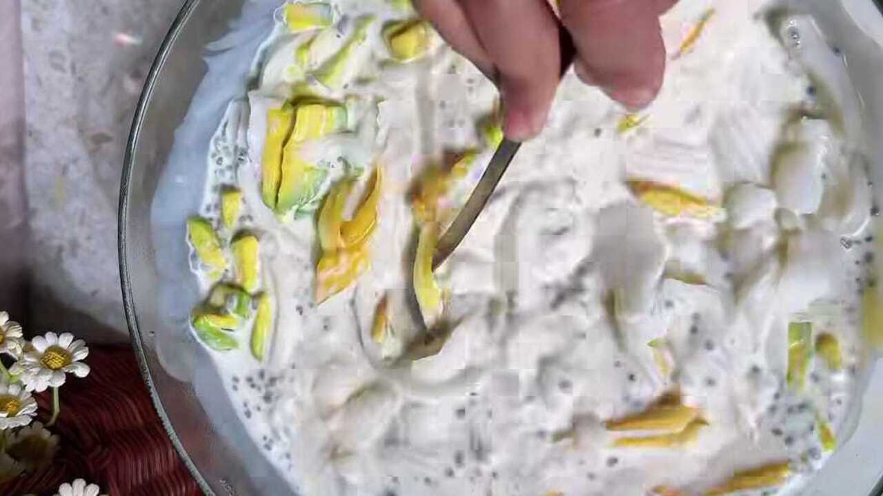 Es Teler Kuah Creamy, Sajian Segar yang Menghangatkan Kebersamaan Keluarga