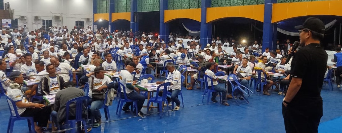 Pilgub Sumsel 2024: Pasangan HDCU Gelar Lomba Gaple Hadiah Sepeda Motor Listrik