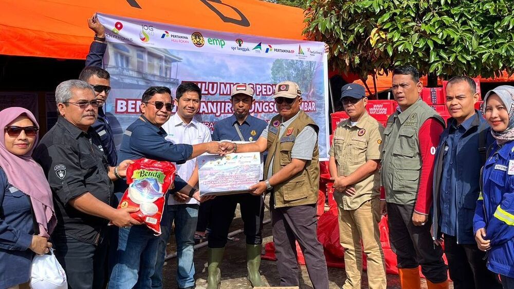 Peduli Bencana di Sumbar, SKK Migas dan KKKS Berikan 1000 Paket Sembako