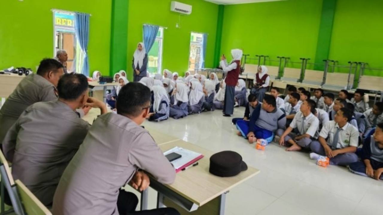 Ingatkan Bahaya Narkoba-Pergaulan Bebas di Kalangan Pelajar