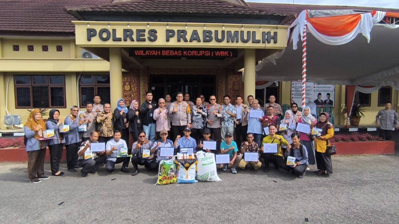 Polres Prabumulih Salurkan Bantuan CSR untuk Dukung Ketahanan Pangan Melalui Program P2LP