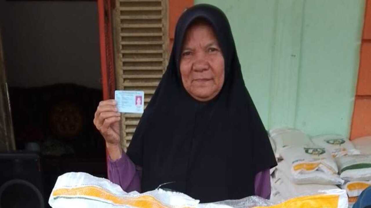 Penyaluran Bantuan Pangan di OKU Raya Tuntas 100 Persen