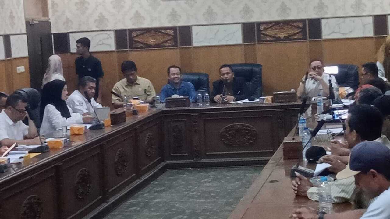Polemik PAW Pilkades Desa Tanjung Kemala Bergulir, Akhirya Komisi I DPRD OKU Gelar RDP