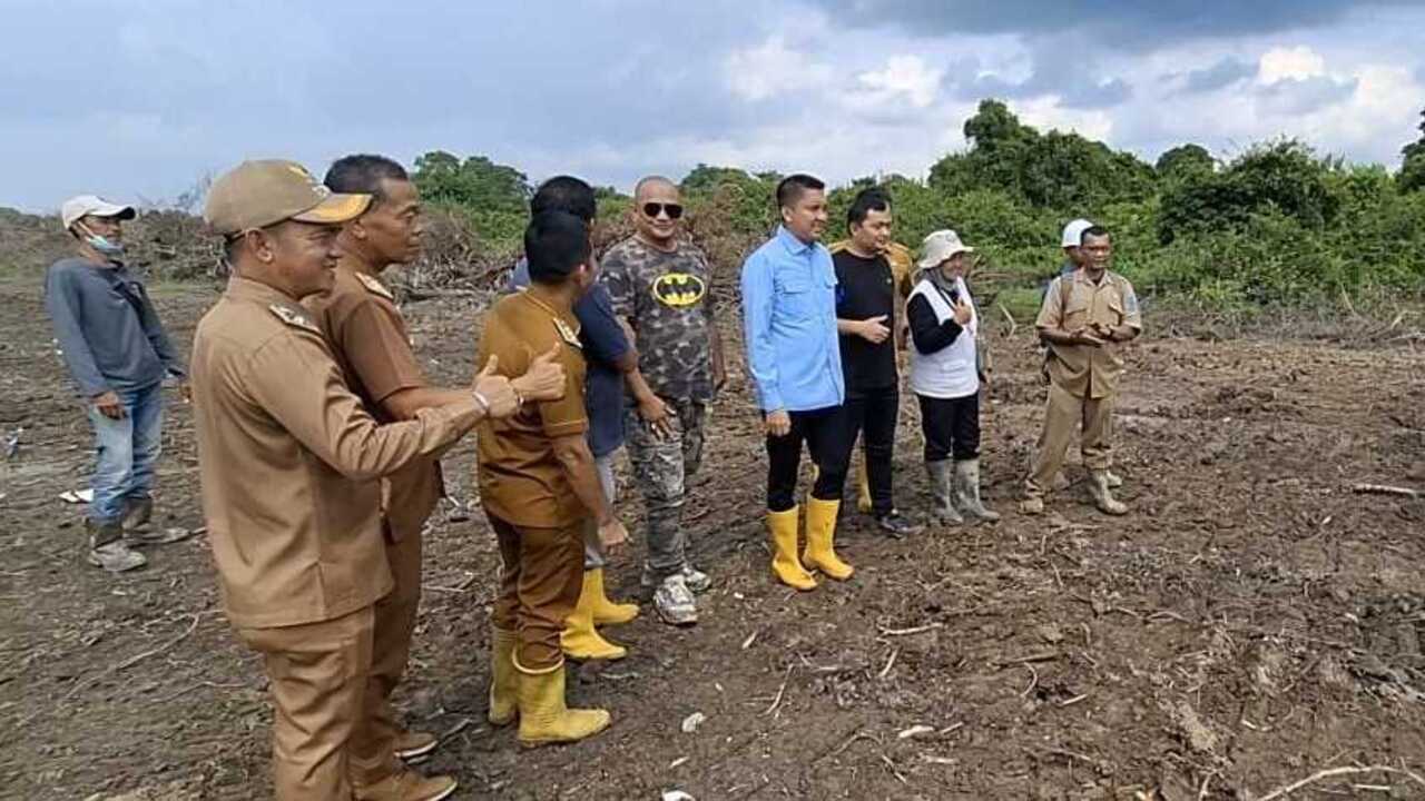 Tinjau Lahan Program Cetak Sawah Rakyat di Muara Kuang, Panca:Harapkan Bantuan Pusat