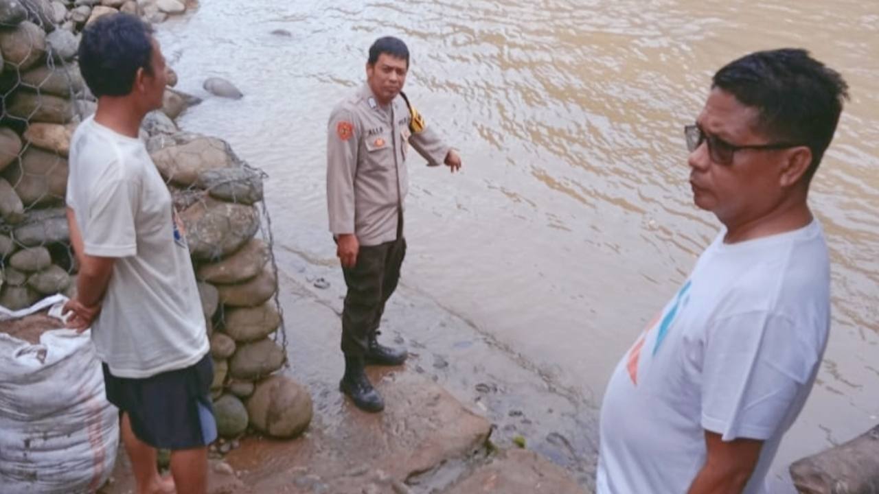 Pergi Mandi Warga Lebak Budi Diduga Tenggelam di Sungai Enim