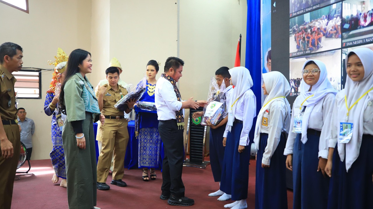 MPLS Serentak Se-Sumsel: Gubernur Herman Deru Tumbuhkan Nilai Karakter dan Kepedulian Sosial