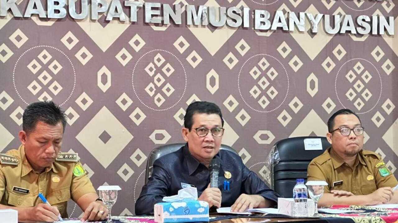 Bupati  MubaToha Tohet Minta Distribusi Bantuan diawasi Ketat Agar Tepat Sasaran