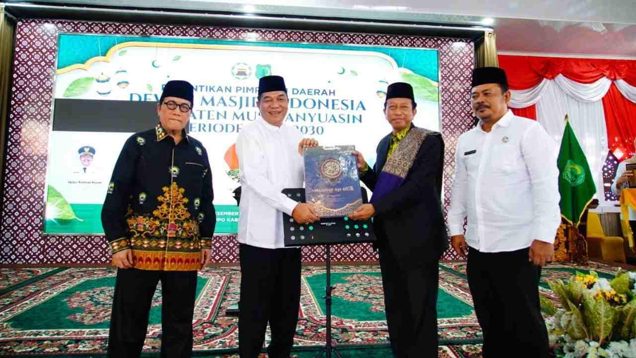 Hari Santri Nasional di Muba Berlangsung Meriah, Bupati Toha Kukuhkan Pengurus DMI