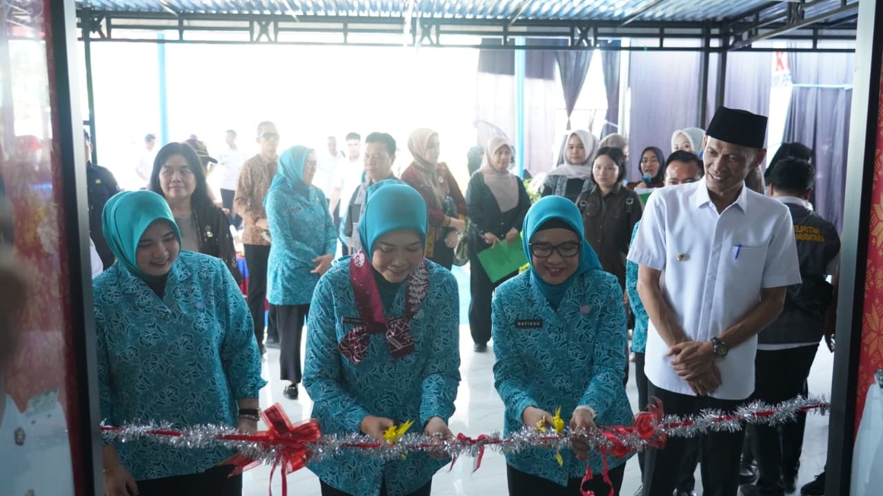 Galeri UMKM Muratara Iluk Diresmikan, Feby Herman Deru Ungkap Fokus Baru Pembinaan PKK.