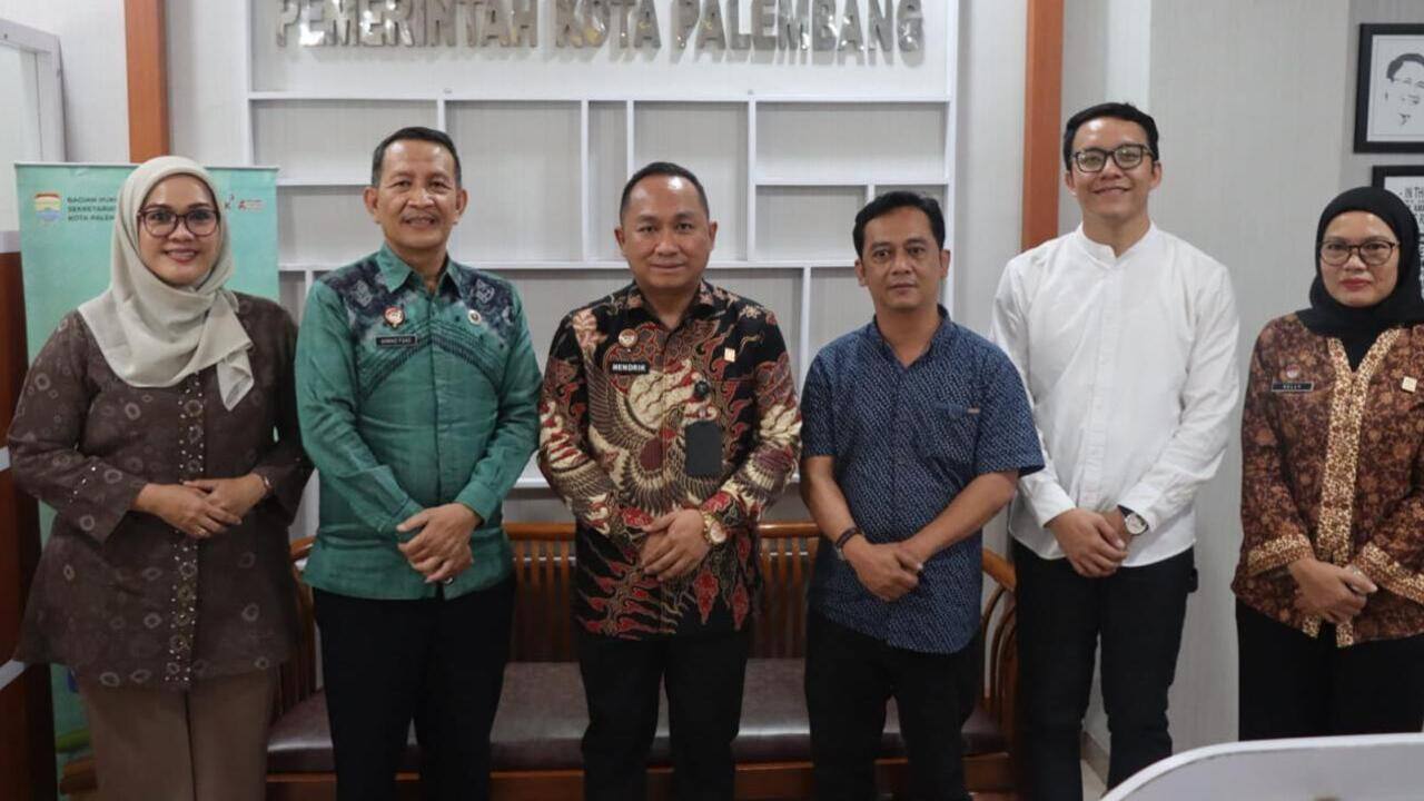 Sambangi Pemkot Palembang, Kemenkum Sumsel Ajak Lurah dan Kades Ikuti Paralegal Justice Award 2025