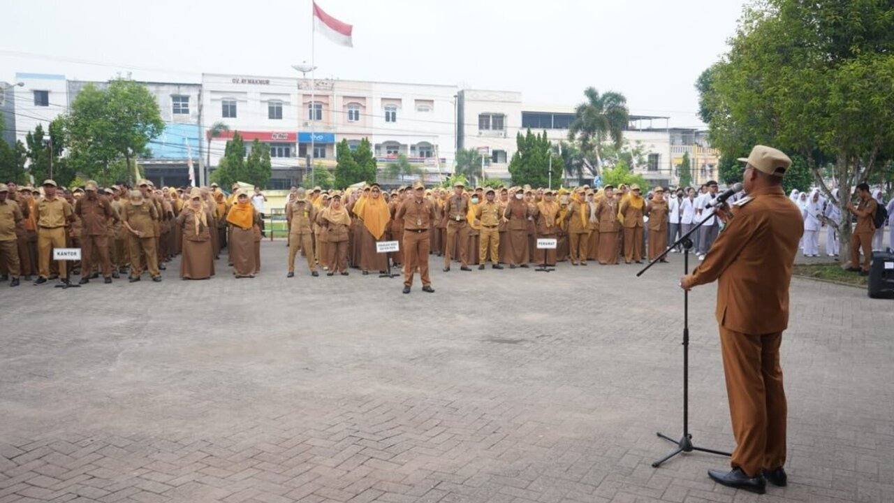 Walikota Prabumulih Pimpin Apel di RSUD, Tegaskan Pentingnya Profesionalisme Pelayanan Kesehatan